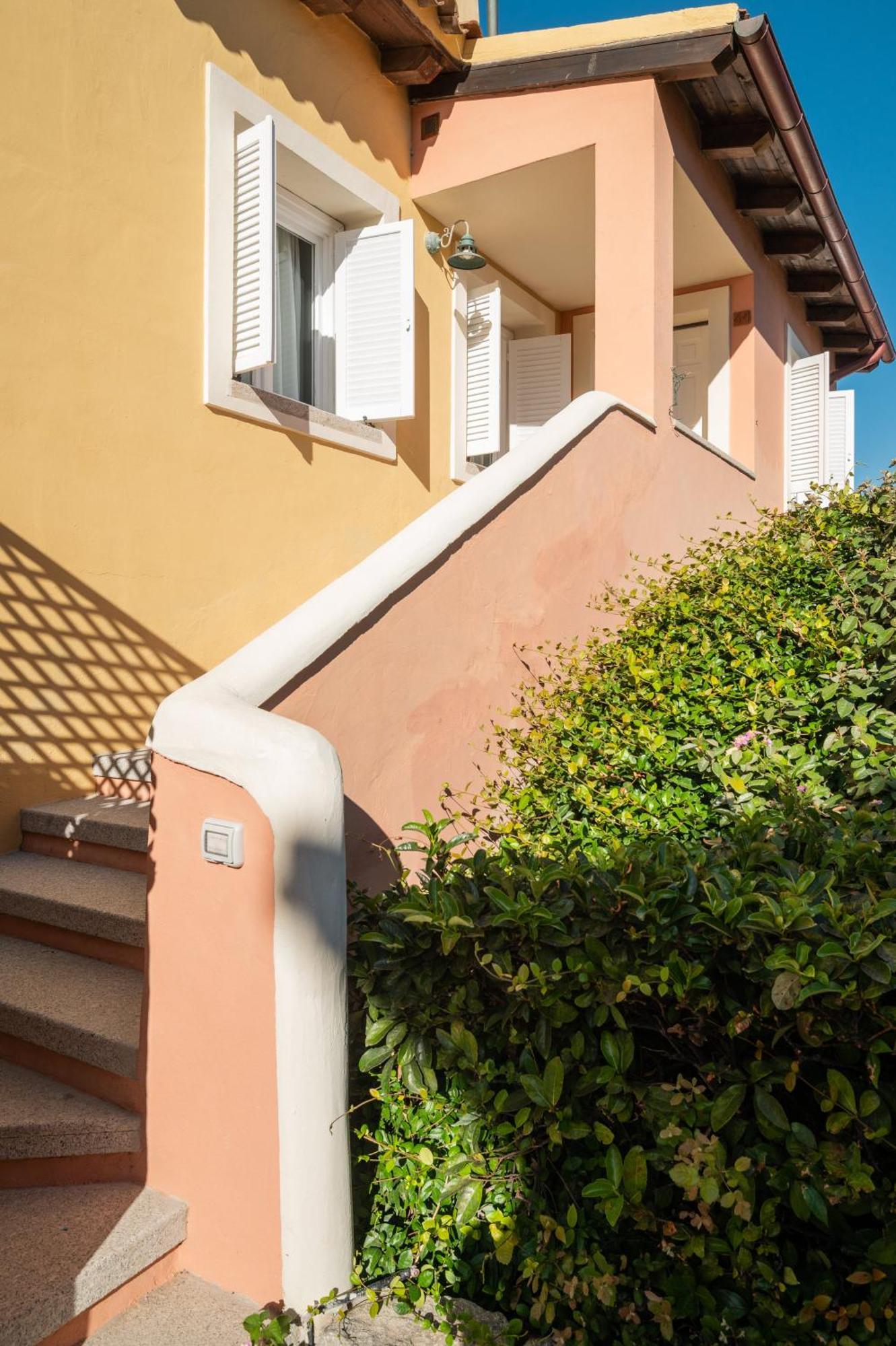 S'Abba Seafront Apartments - Your House In Sardinia กอลโฟอารันชี ภายนอก รูปภาพ