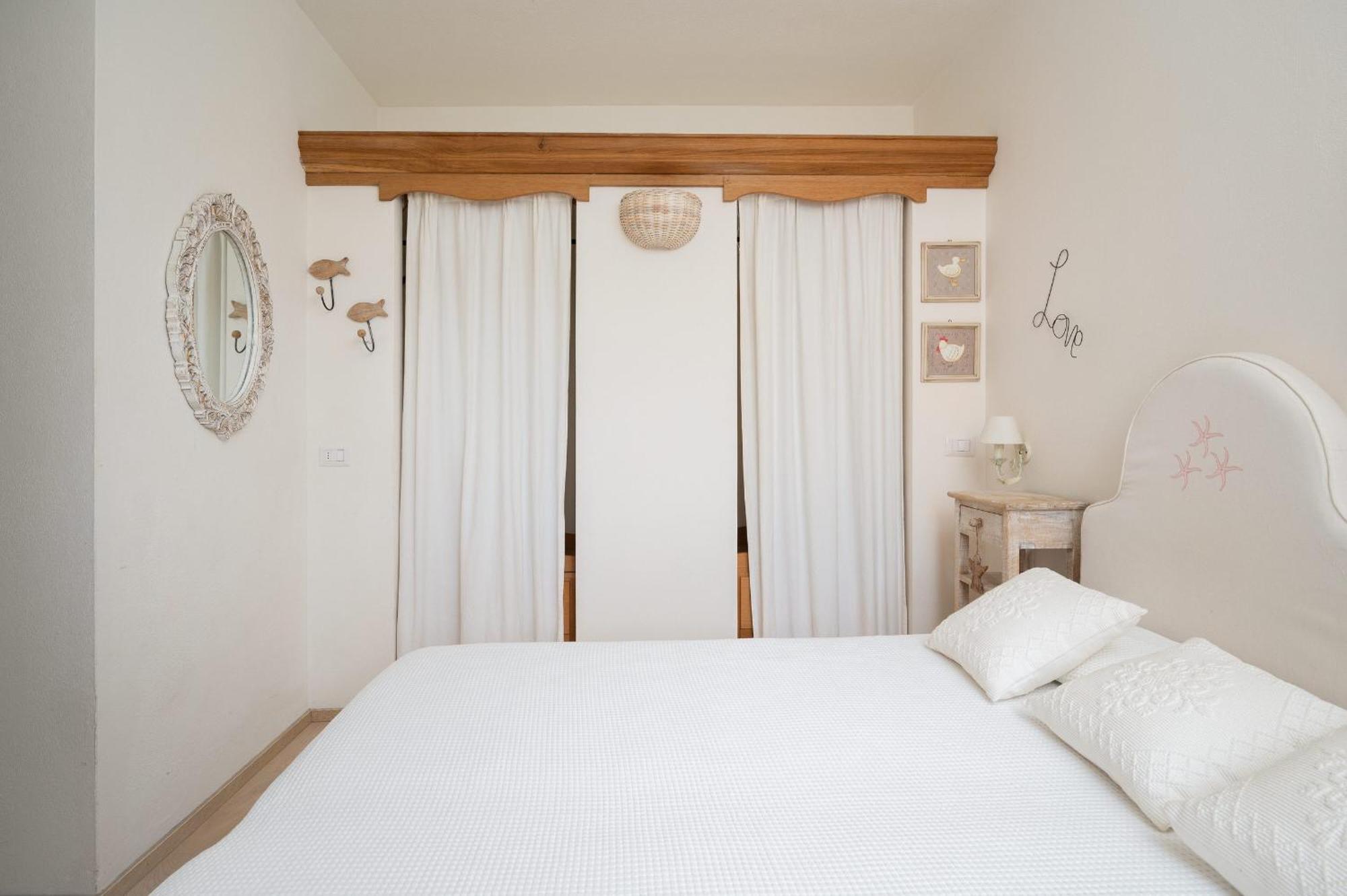 S'Abba Seafront Apartments - Your House In Sardinia กอลโฟอารันชี ภายนอก รูปภาพ