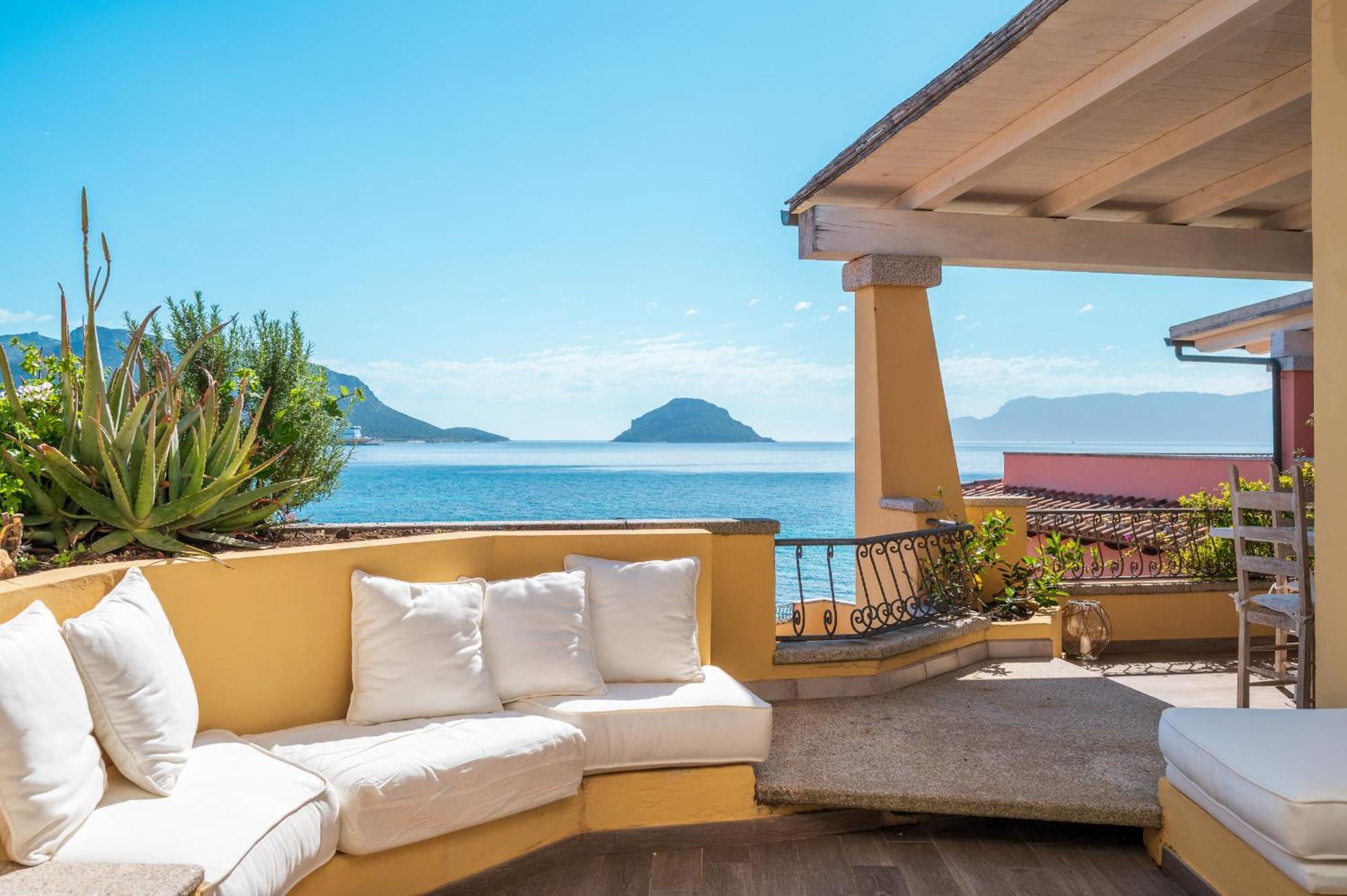 S'Abba Seafront Apartments - Your House In Sardinia กอลโฟอารันชี ภายนอก รูปภาพ