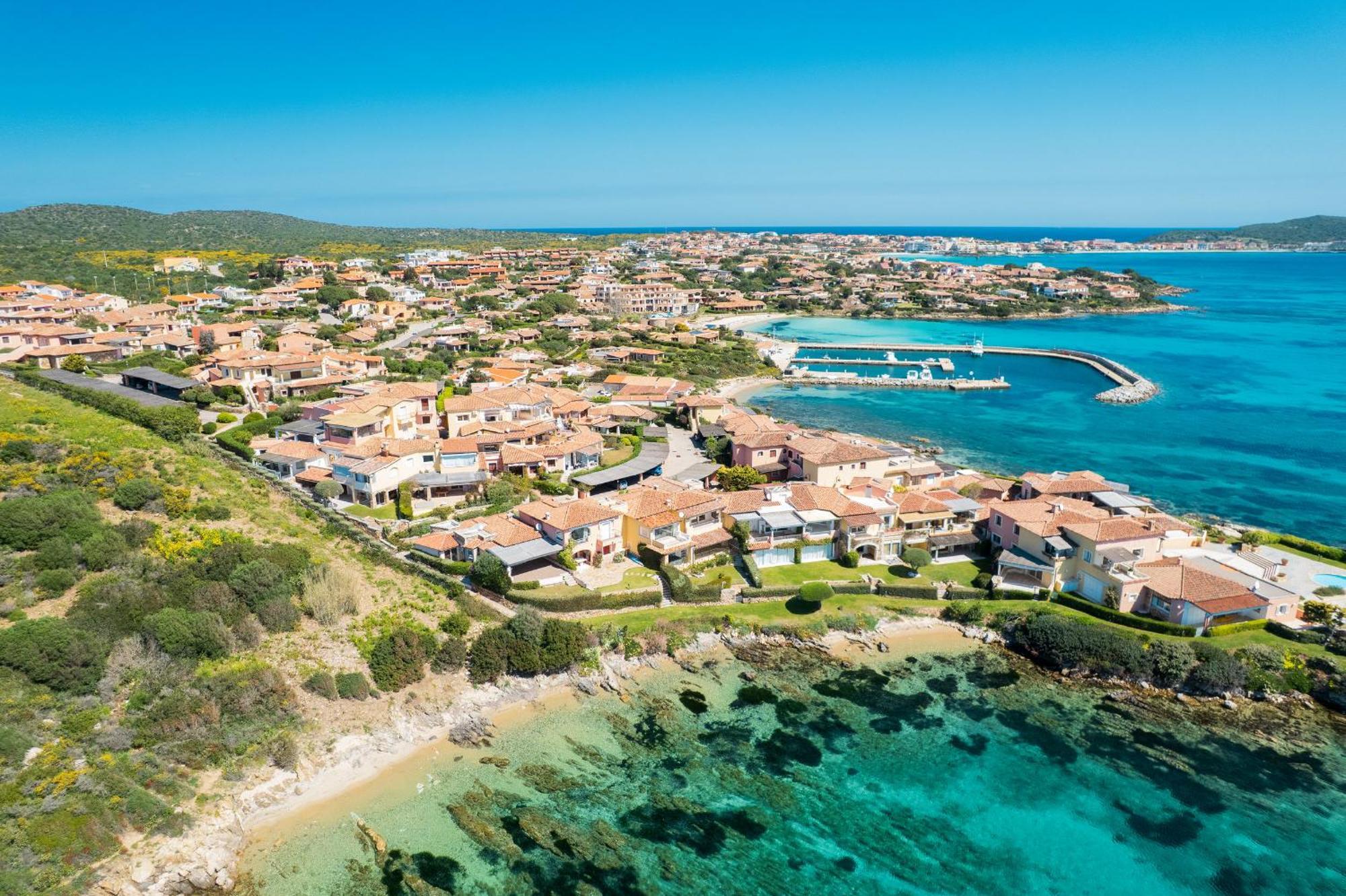 S'Abba Seafront Apartments - Your House In Sardinia กอลโฟอารันชี ภายนอก รูปภาพ